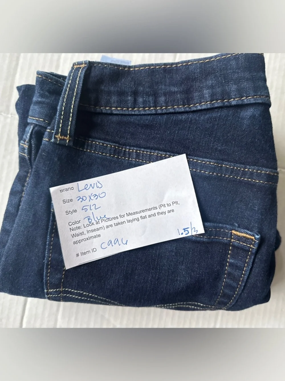 Levis classic dark